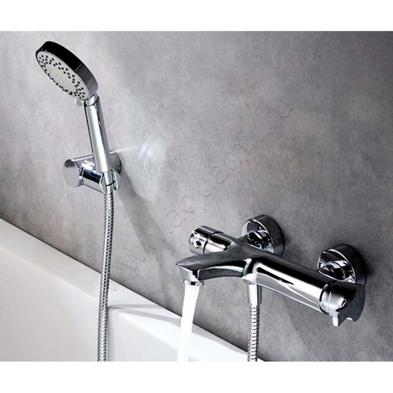 Смеситель для ванны Wasserkraft Berkel с душем, хром 4801 в интерьере