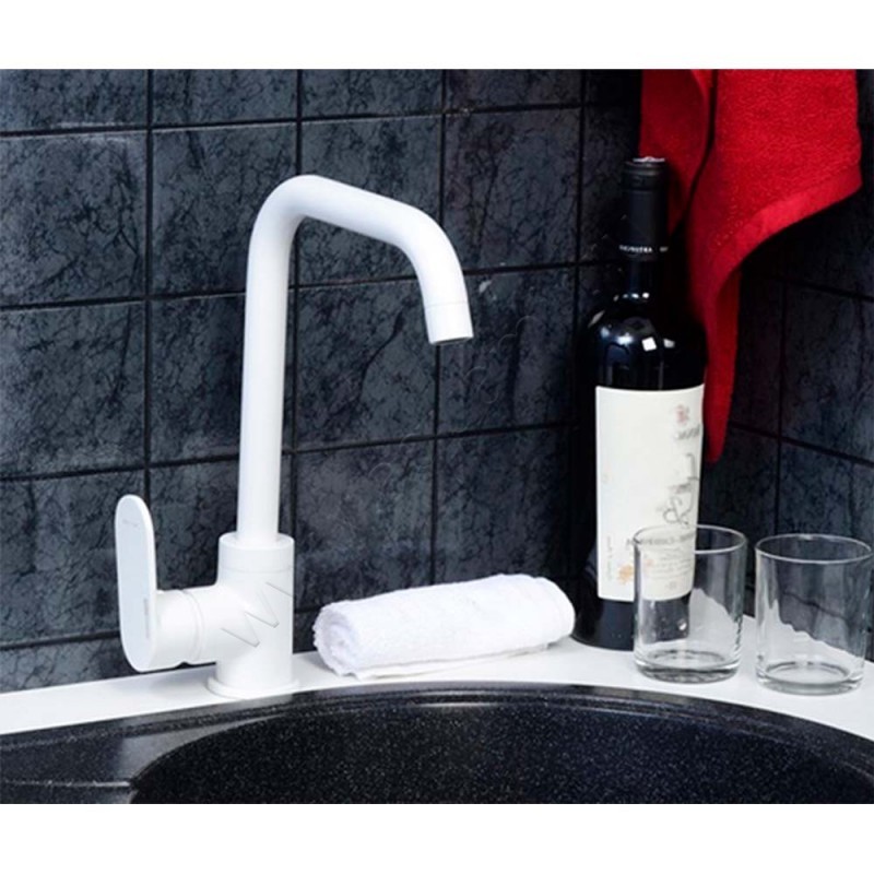 Смеситель для кухни Wasserkraft Mindel белый матовый 8507 в интерьере