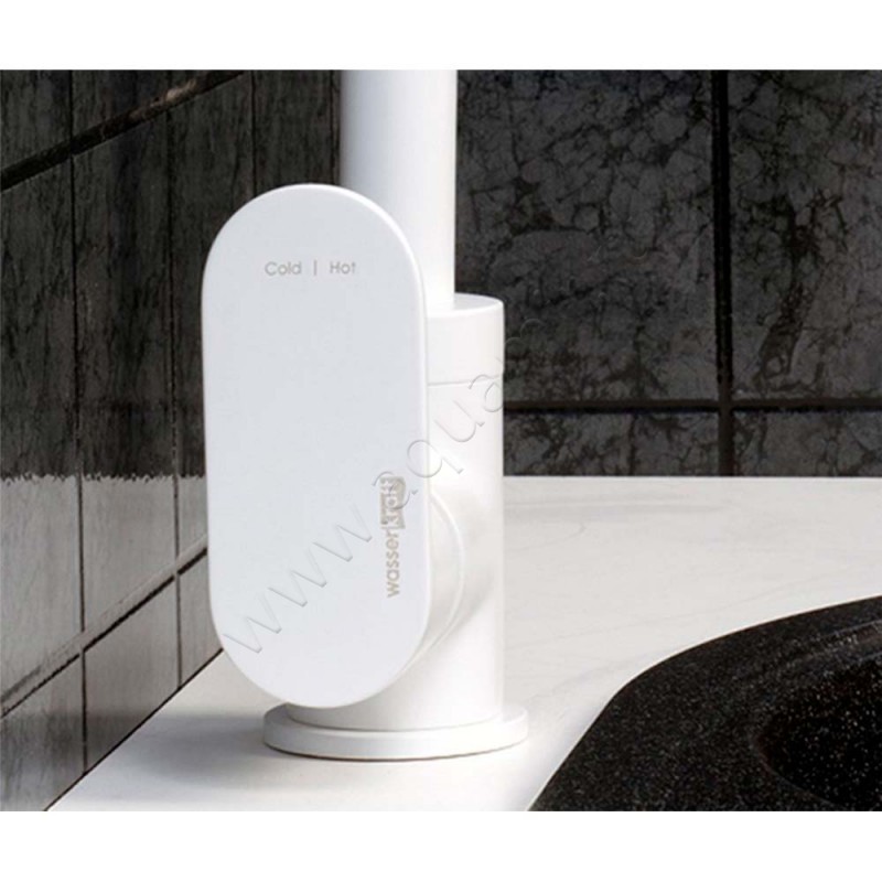 Смеситель для кухни Wasserkraft Mindel белый матовый 8507 в интерьере