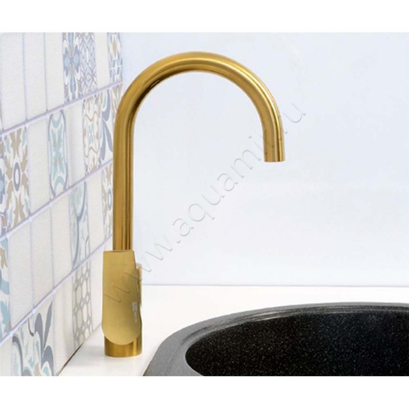 Смеситель для кухни Wasserkraft Aisch золото матовое 5507 в интерьере