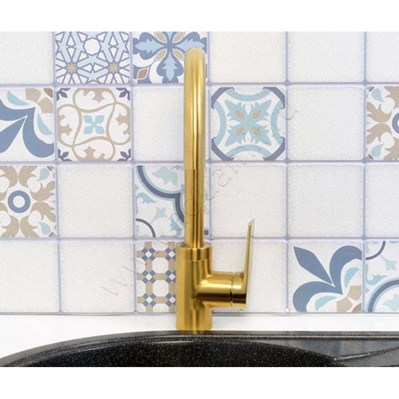 Смеситель для кухни Wasserkraft Aisch золото матовое 5507 в интерьере