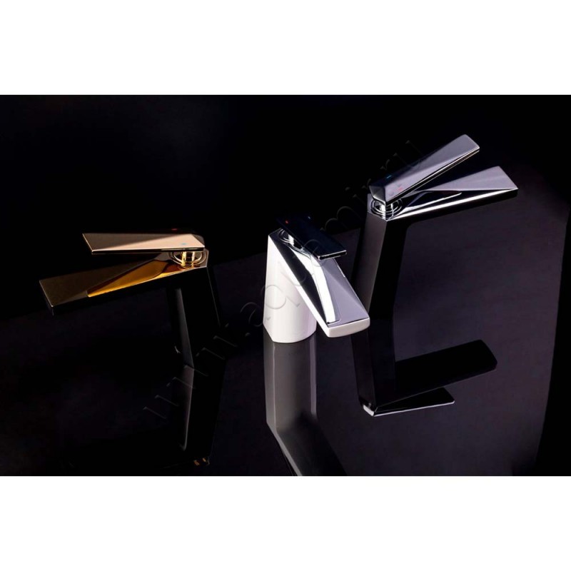 Смеситель для раковины Boheme Venturo черный 371B в интерьере