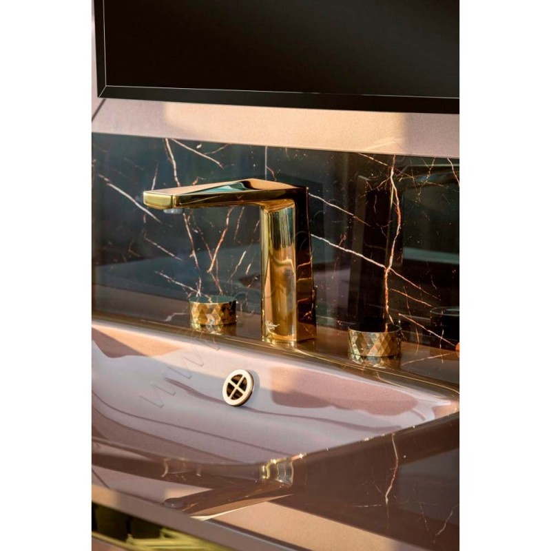 Смеситель для раковины Boheme Venturo золото 150GDIAMOND в интерьере