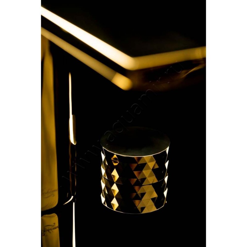 Смеситель для раковины Boheme Venturo золото 150GDIAMOND в интерьере