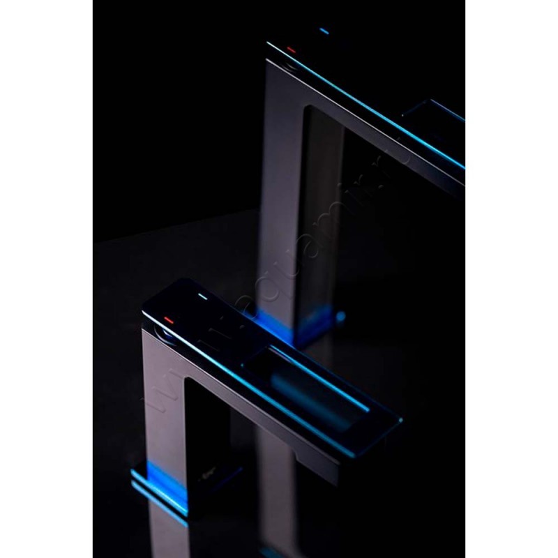 Смеситель для раковины Boheme Q черный/синий матовый 141BUW в интерьере