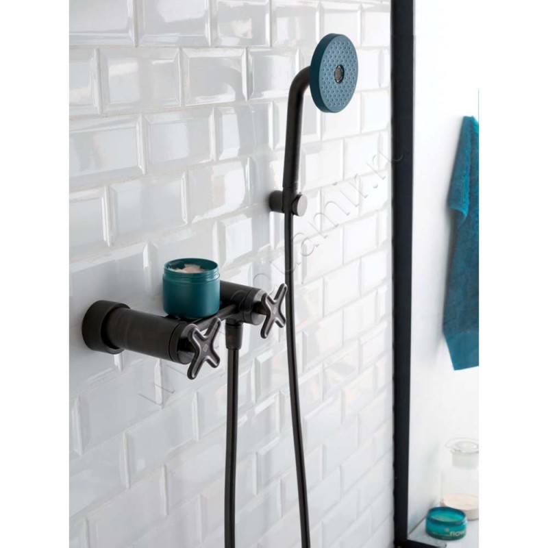 Смеситель для душа Jacob Delafon Nouvelle Vague E78344BLV в интерьере