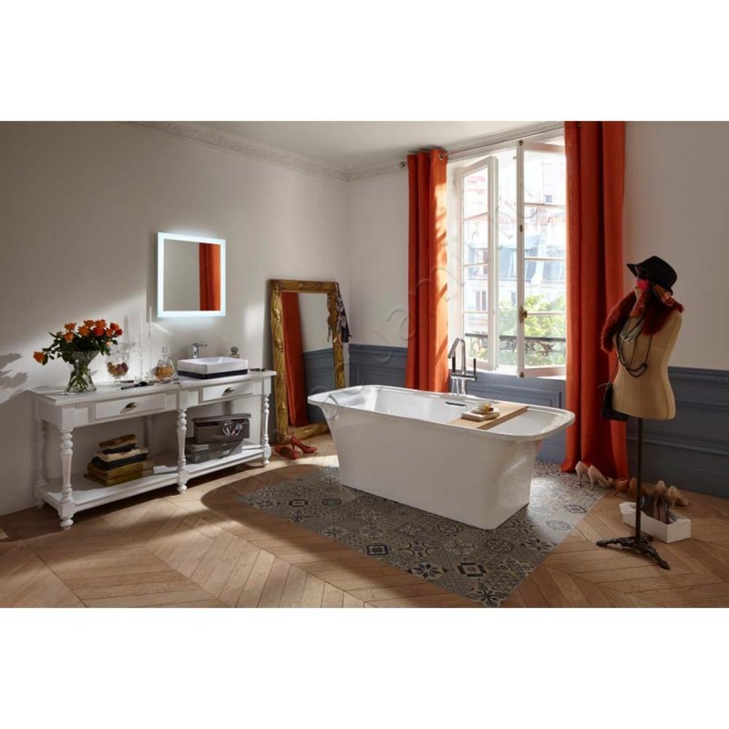 Напольный смеситель для ванны Jacob Delafon Stillness E97344CP в интерьере