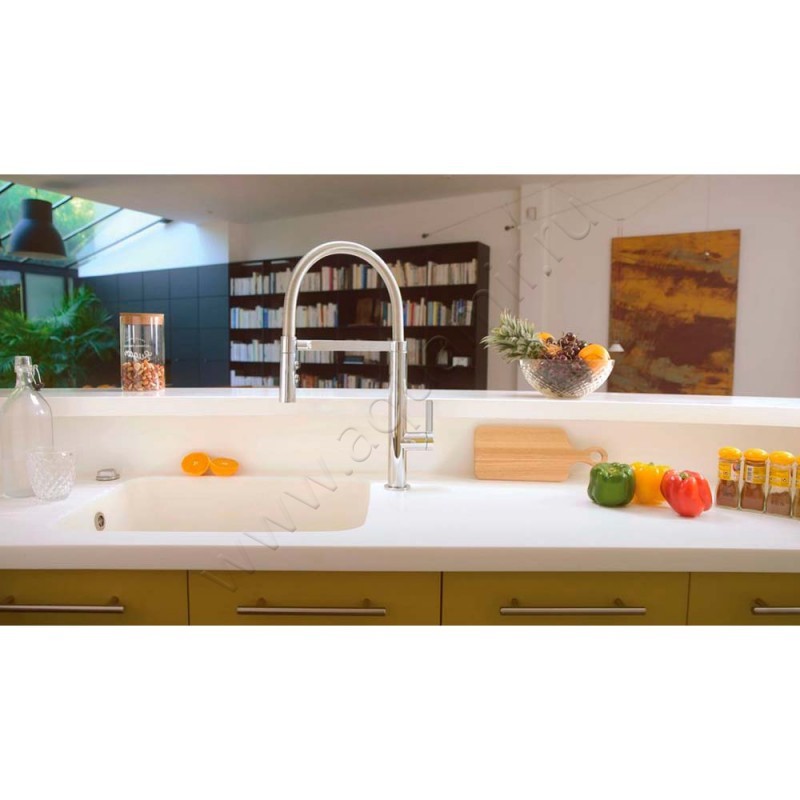 Смеситель для кухни Jacob Delafon Spirale хром E23310CP в интерьере