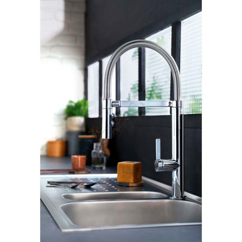 Смеситель для кухни Jacob Delafon Spirale хром E23310CP в интерьере