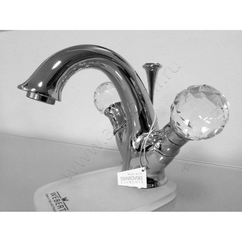 Смеситель для раковины Webert Karenina KA700102015 в интерьере