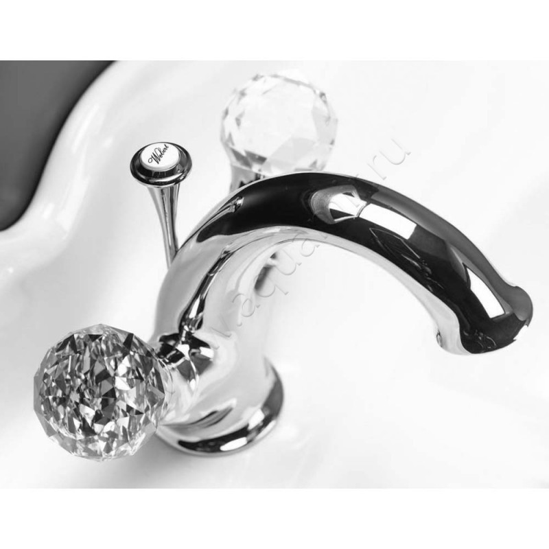 Смеситель для раковины Webert Karenina KA700102015 в интерьере