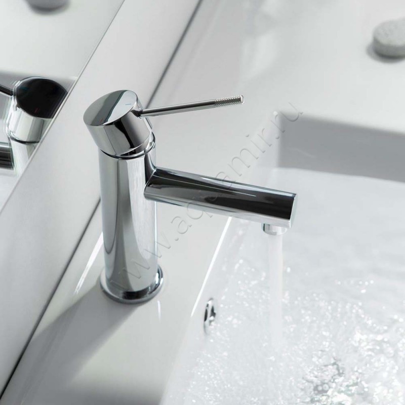 Смеситель для раковины Timo Saona хром 236100F в интерьере