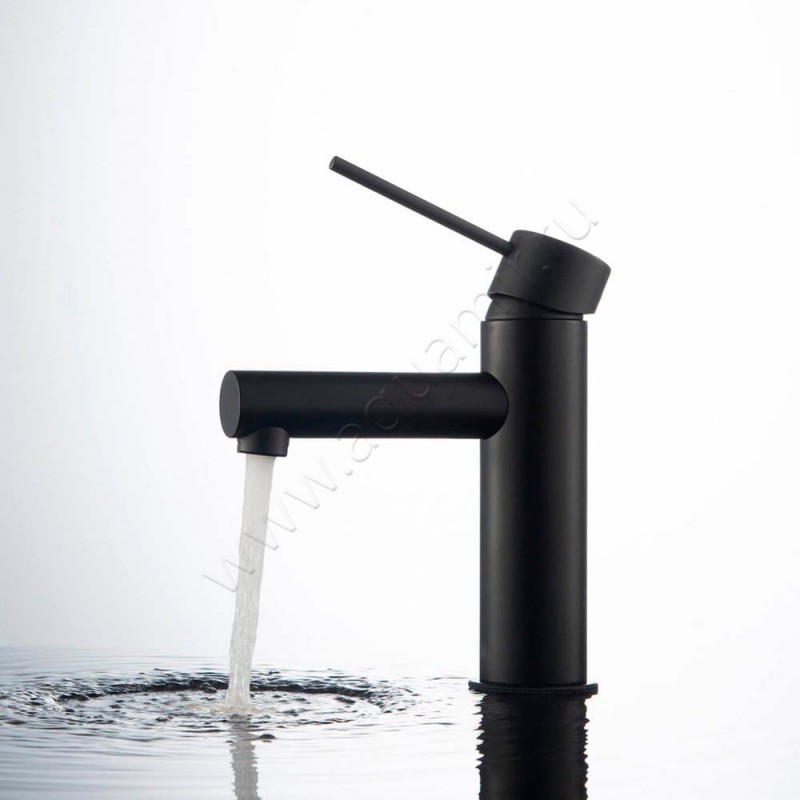 Смеситель для раковины Timo Saona черный матовый 236103F в интерьере