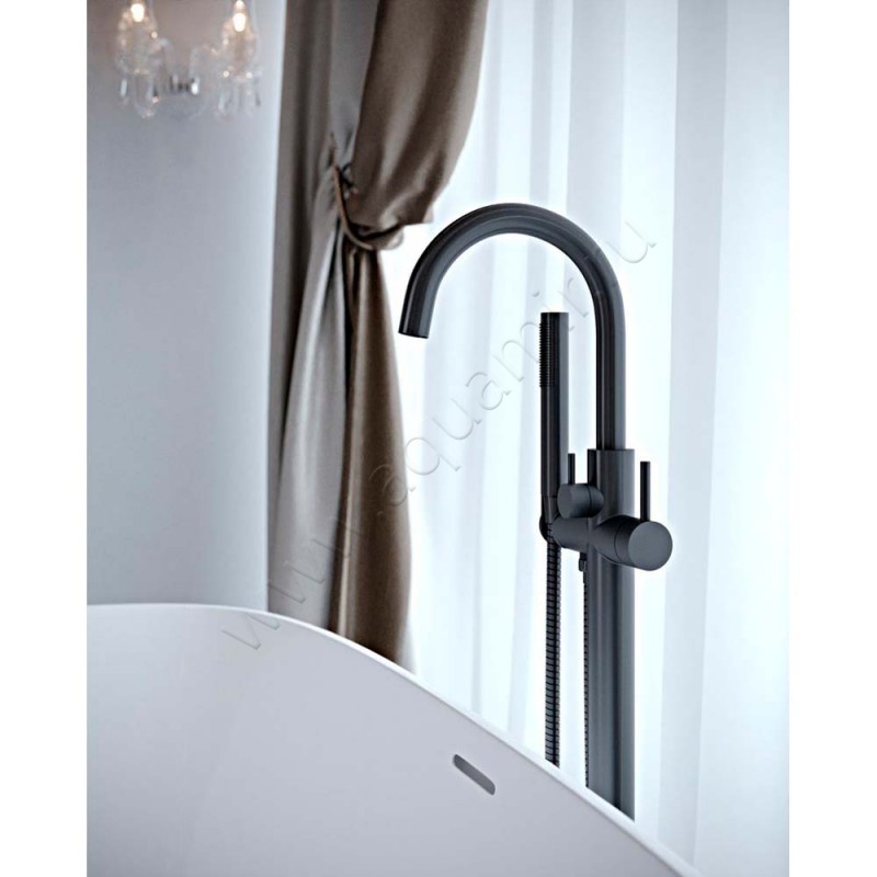 Напольный смеситель для ванны Timo Saona с душем, черный матовый 231003YCR в интерьере