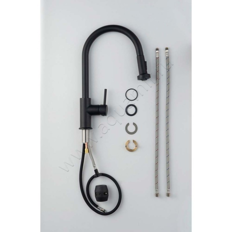 Смеситель для кухни Timo Saona черный матовый 231603FL в интерьере