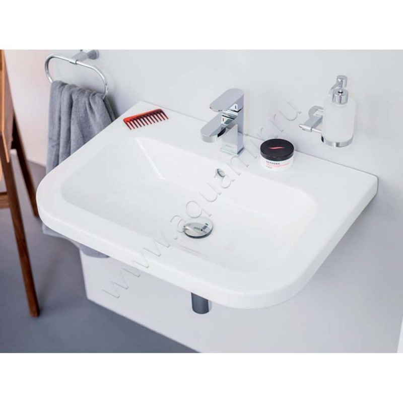 Смеситель для раковины Ravak Chrome хром X070053 в интерьере