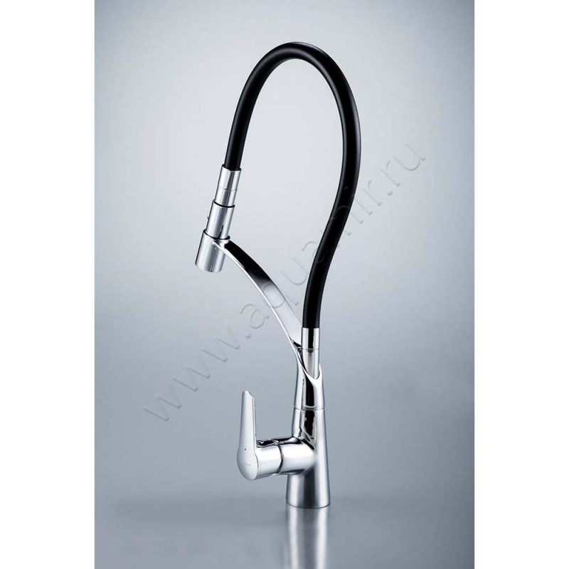 Смеситель для кухни Bravat хром F7420453CP в интерьере