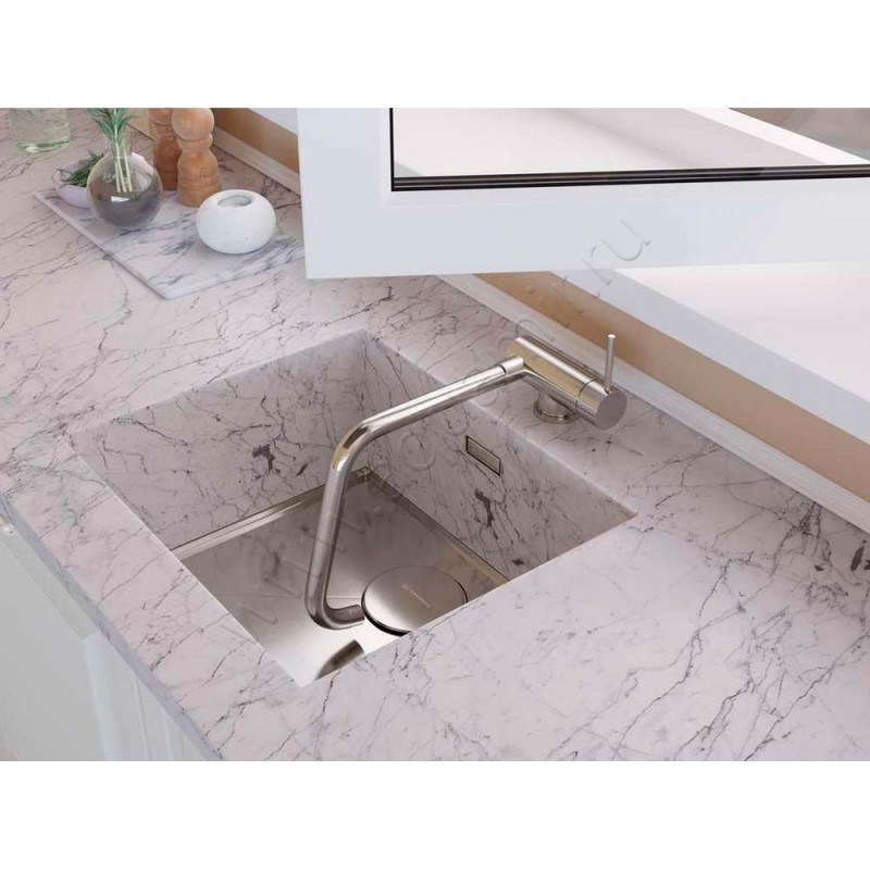 Смеситель для кухни Omoikiri Mori хром 4994320 в интерьере