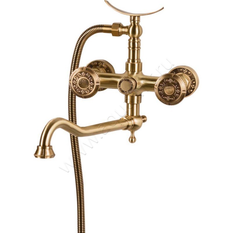 Смеситель для ванны Bronze de Luxe с длинным изливом 10119D в интерьере