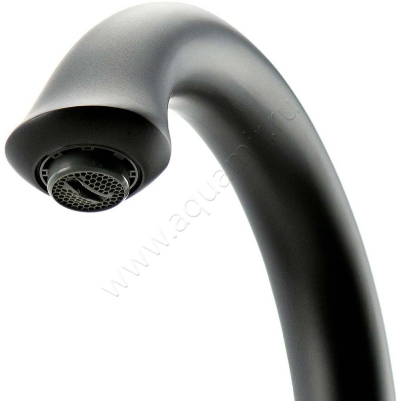 Смеситель для раковины Lemark Swan LM5406BG в интерьере