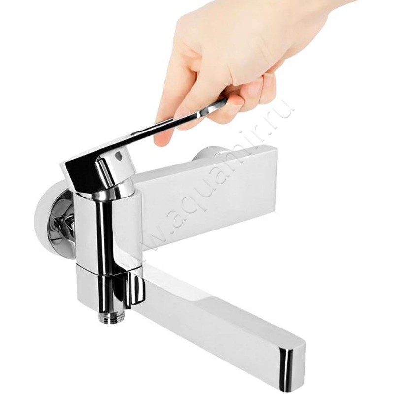 Смеситель для ванны Iddis Slide хром SLISB00I02WA в интерьере