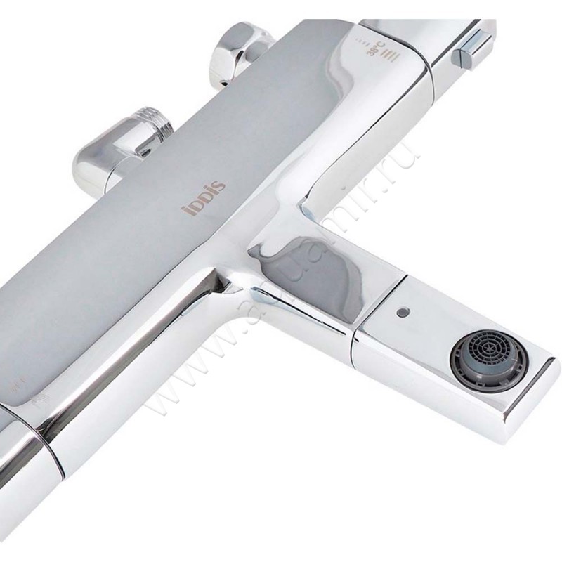 Смеситель для ванны Iddis Uniterm хром UNISB02I74WA в интерьере