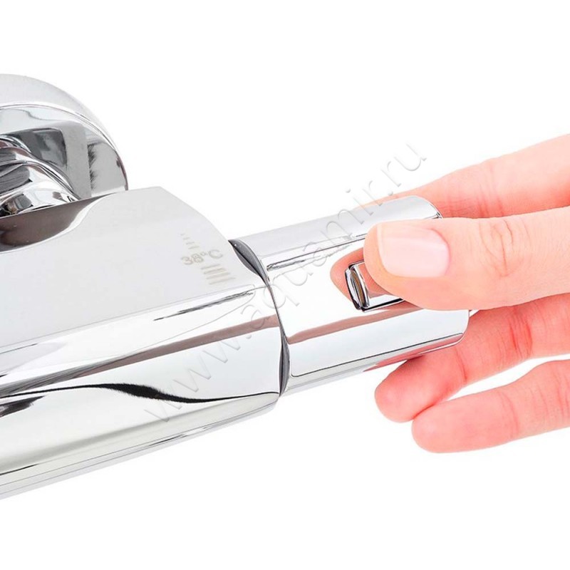 Смеситель для ванны Iddis Uniterm хром UNISB02I74WA в интерьере