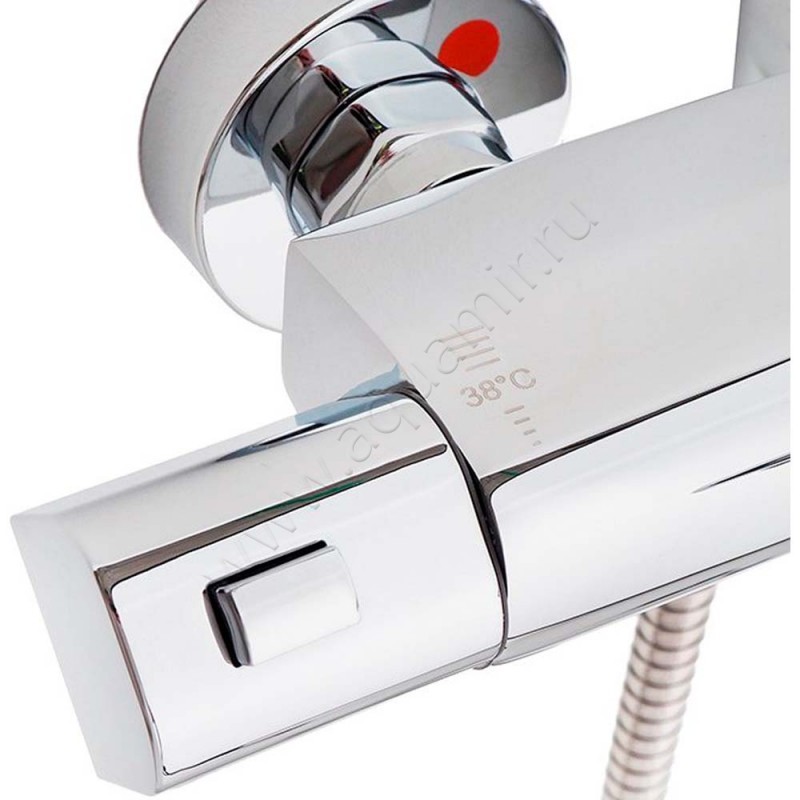 Смеситель для ванны Iddis Uniterm хром UNISB02I74WA в интерьере