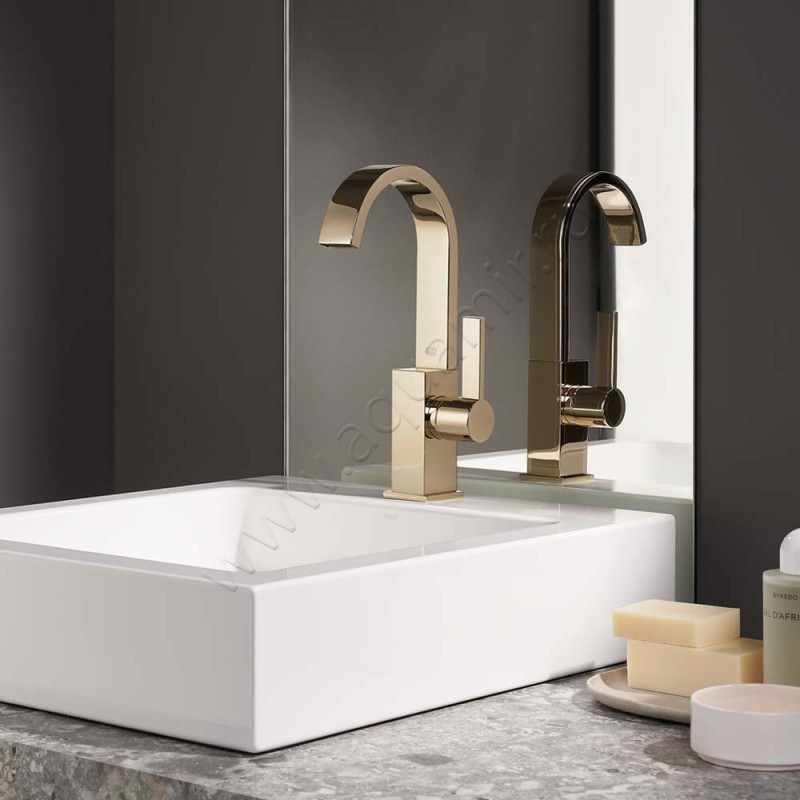 Смеситель для раковины Dornbracht МЕМ черный хром 3350278219 в интерьере