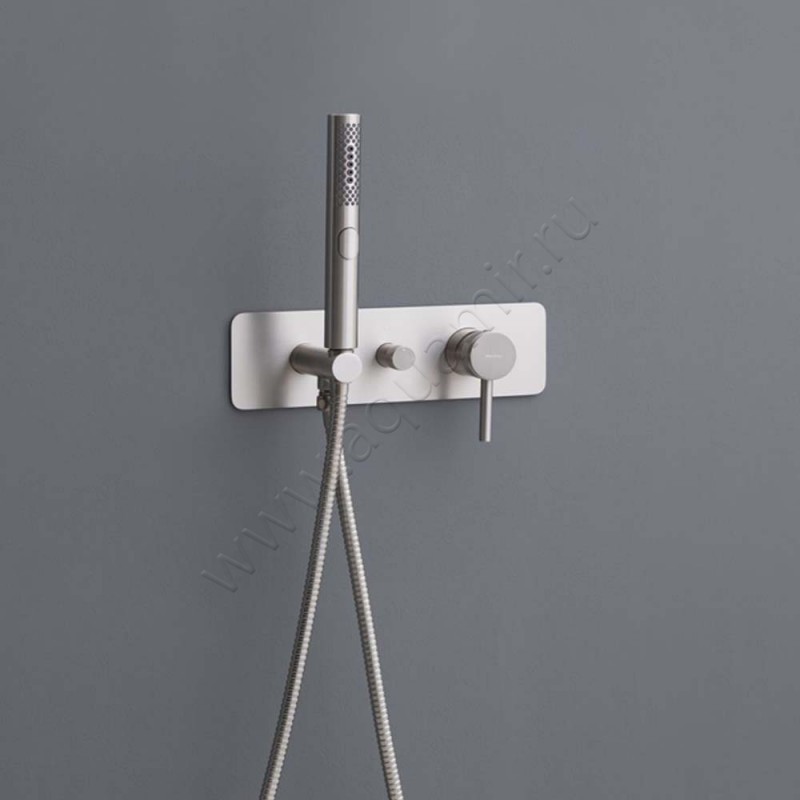 Смеситель для душа Allen Brau Priority никель матовый 531009BN в интерьере