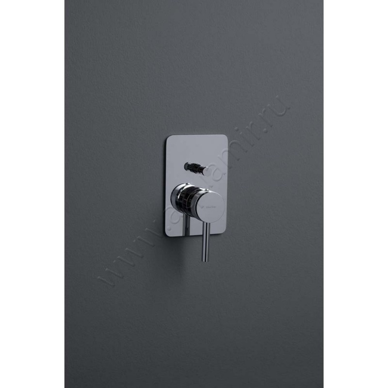 Смеситель для ванны Allen Brau Priority хром 53101100 в интерьере