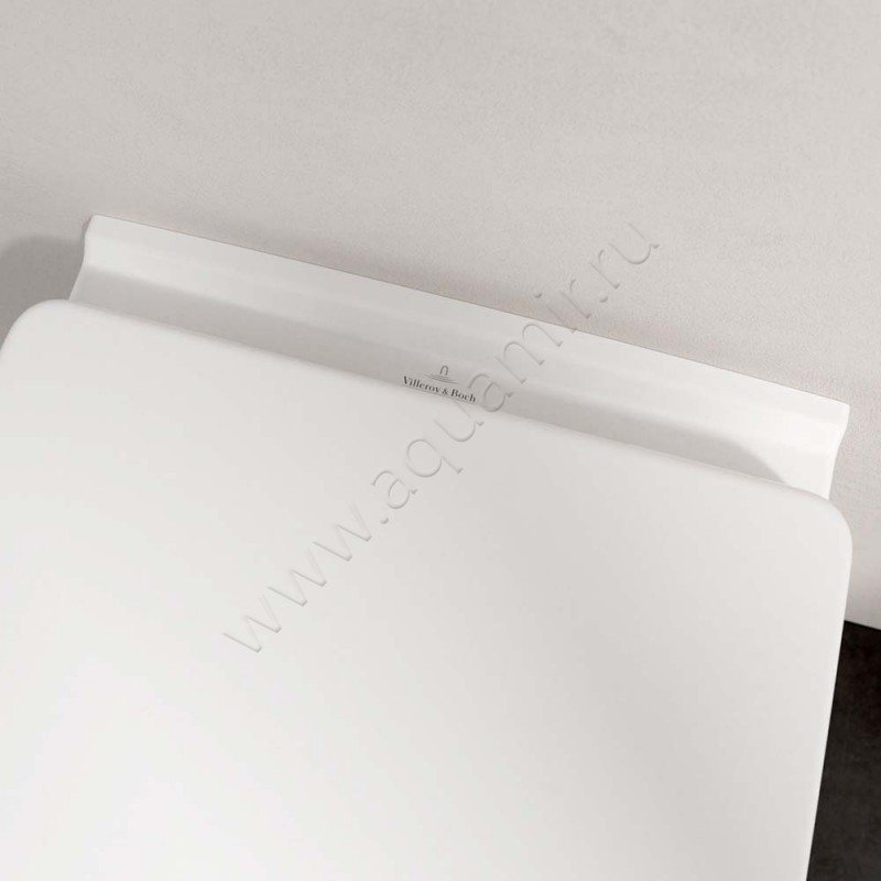 Унитаз подвесной Villeroy & Boch O.NOVO с крышкой, 49 см, безободковый, белый 5688R0R19M406101 в интерьере