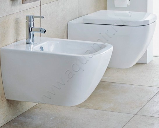 Унитаз подвесной Duravit HAPPY D.2 с крышкой микролифт, 54 см, белый 22210900000064590000 в интерьере