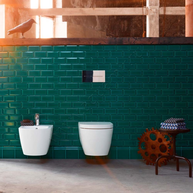 Унитаз подвесной Duravit Me By Starck с крышкой, 48 см, безободковый, белый 253009000010020110000 в интерьере