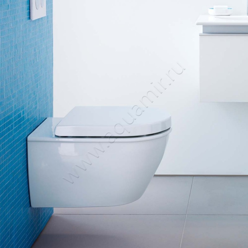 Унитаз подвесной Duravit DARLING NEW с крышкой, 54 см, безободковый, белый 25450900000069810000 в интерьере