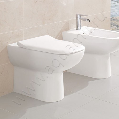 Крышка-сиденье Villeroy & Boch Joyce 46 x 36,8 см, белый глянец/alpine, микролифт 9M62S101 в интерьере
