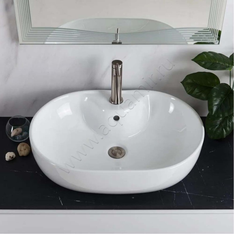 Раковина-чаша накладная с отверстием под смеситель BelBagno BB1151 в интерьере