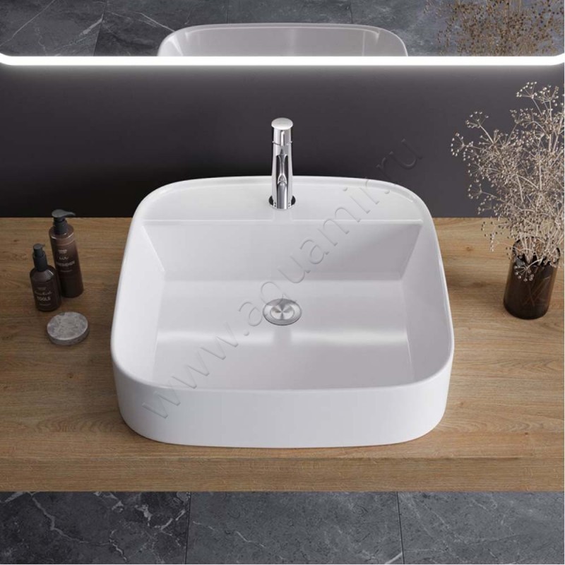 Раковина-чаша накладная с отверстием под смеситель Cezares CZRLFT50LVB в интерьере