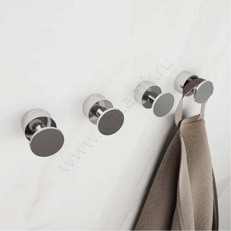 Крючок Iddis HOK4SC0I41 в интерьере