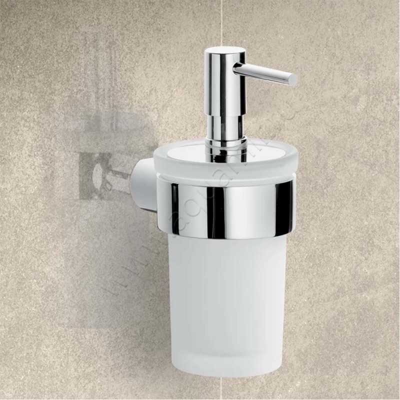 Дозатор Gedy Pirenei хром PI8113 в интерьере