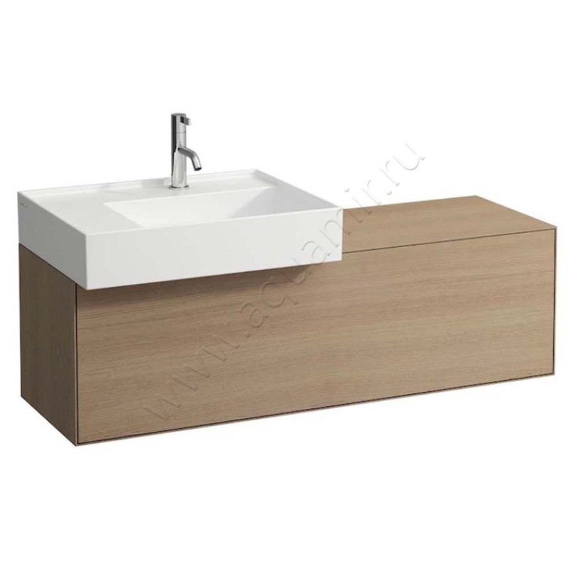 Раковина подвесная Laufen Kartell by LAUFEN 60 см 8103350001121 в интерьере