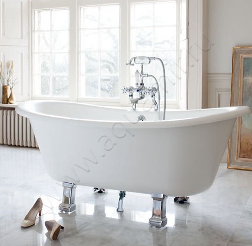 Смеситель для ванны Burlington Claremont хром T8QT в интерьере