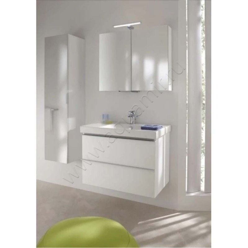 Шкаф-пенал Jacob Delafon Odeon Up EB873RUJ5 в интерьере