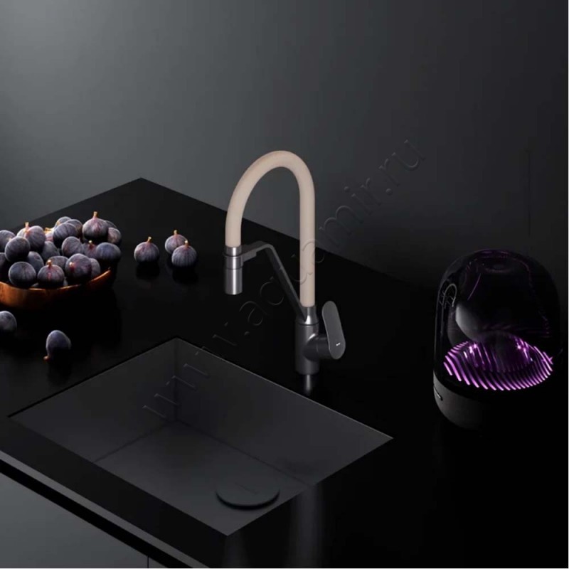 Смеситель для кухни AM.PM Like бежевый/черный матовый F8007826 в интерьере