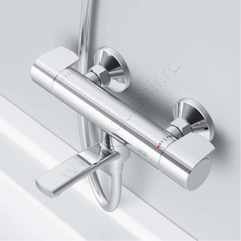 Смеситель для ванны AM.PM X-Joy F85A50000 в интерьере