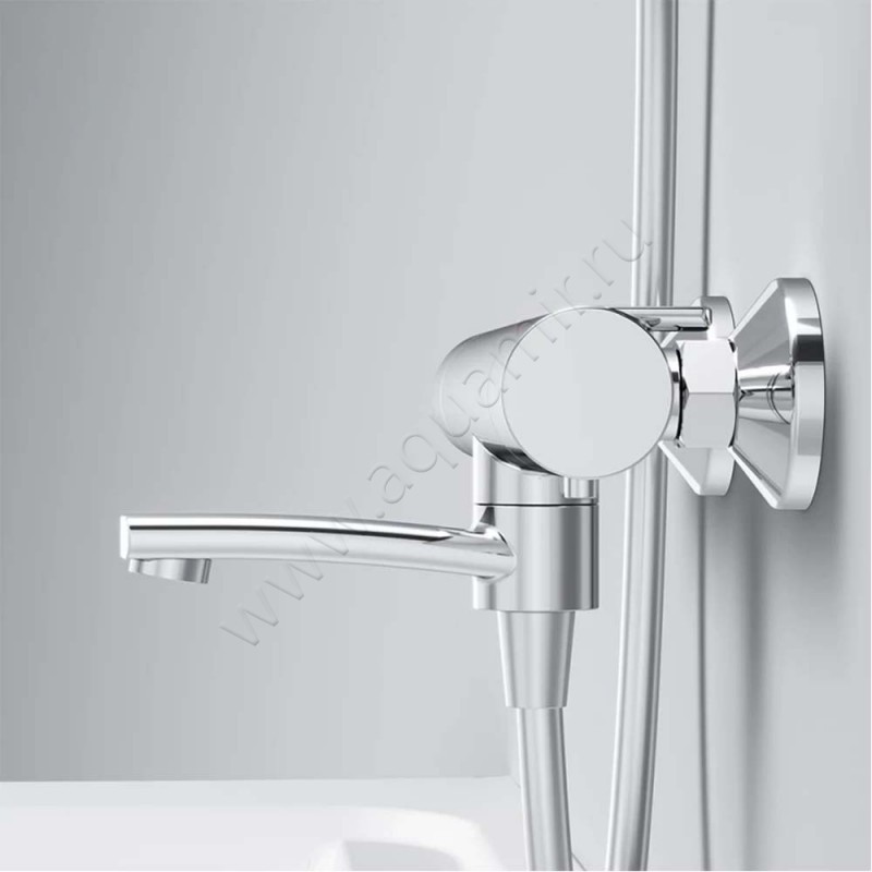 Смеситель для ванны AM.PM X-Joy F85A50000 в интерьере