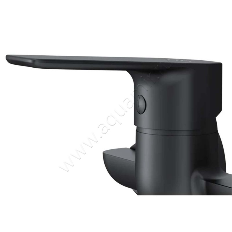 Смеситель для ванны AM.PM Gem с душем, с длинным изливом, черный матовый F90A90122 в интерьере