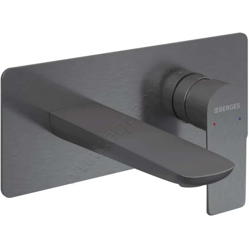 Смеситель Berges Wasserhaus Ventas S сталь матовый 076013 в интерьере