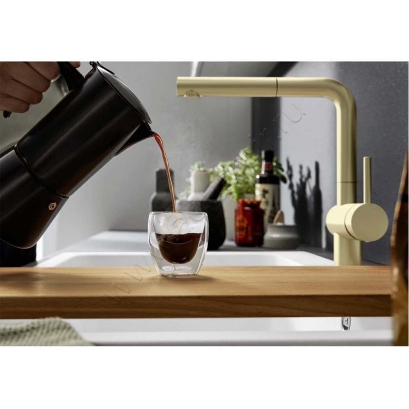 Смеситель для кухни Blanco Linus-S золото матовое 526684 в интерьере