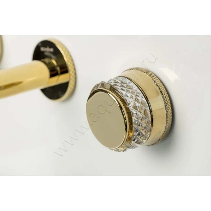 Смеситель Boheme Aura золото 1522GA в интерьере